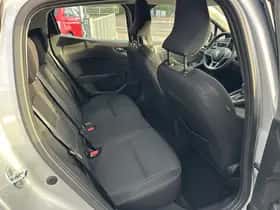 Renault Clio (2021) thumbnail 12