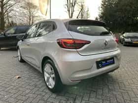 Renault Clio (2021) thumbnail 3