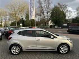 Renault Clio (2021) thumbnail 5