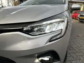 Renault Clio (2021) thumbnail 8