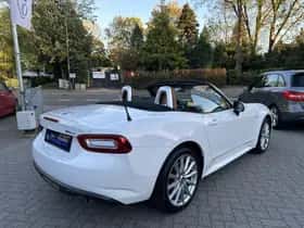 Fiat 124 Spider (2018) thumbnail 4