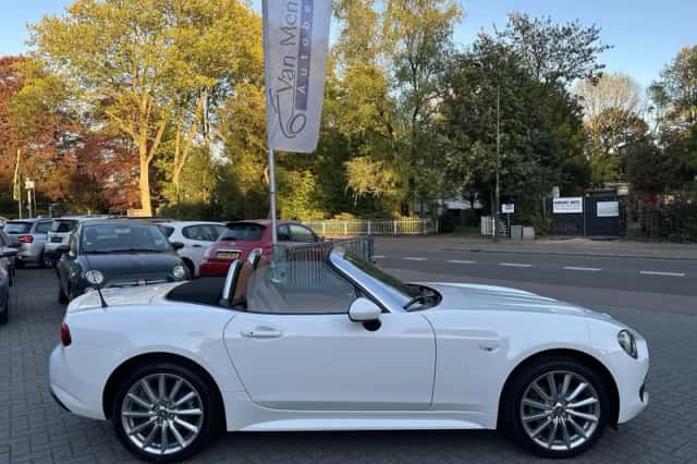 Fiat 124 Spider (2018) thumbnail 5