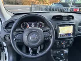Jeep Renegade (2018) thumbnail 16