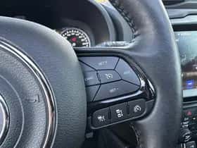 Jeep Renegade (2018) thumbnail 28