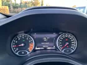 Jeep Renegade (2018) thumbnail 30