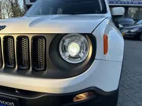 Jeep Renegade (2018) thumbnail 8