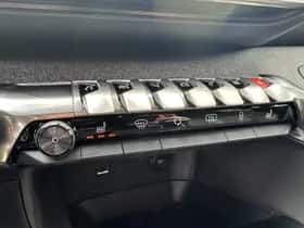 Peugeot 3008 (2020) thumbnail 22