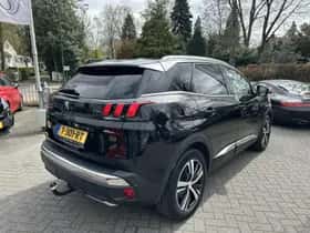Peugeot 3008 (2020) thumbnail 4
