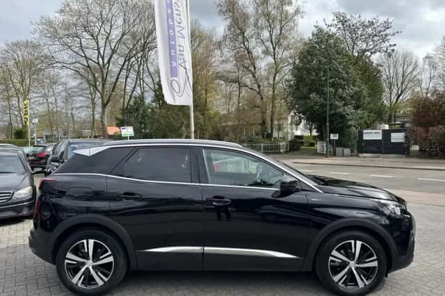 Peugeot 3008 (2020) thumbnail 5