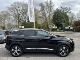 Peugeot 3008 (2020) thumbnail 5