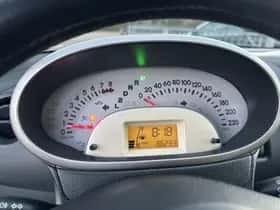 Daihatsu Sirion 2 (2009) thumbnail 21