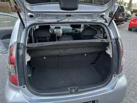 Daihatsu Sirion 2 (2009) thumbnail 22