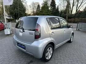 Daihatsu Sirion 2 (2009) thumbnail 4
