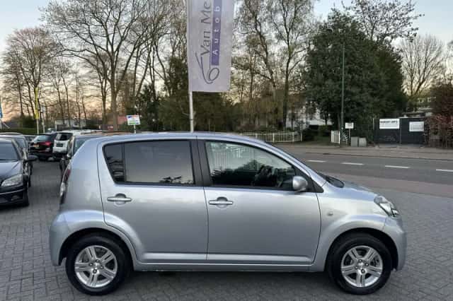 Daihatsu Sirion 2 (2009) thumbnail 5