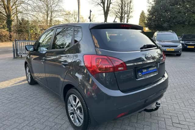 Kia Venga (2019) thumbnail 3