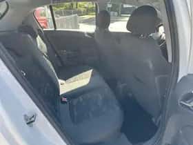 Opel Corsa (2014) thumbnail 12
