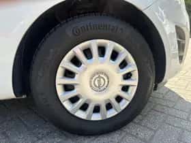 Opel Corsa (2014) thumbnail 10