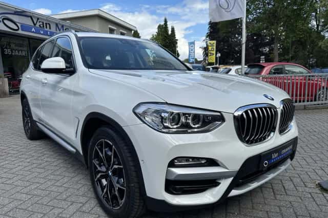 BMW X3 (2018) thumbnail 6