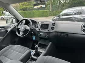 Volkswagen Tiguan (2013) thumbnail 12