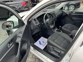 Volkswagen Tiguan (2013) thumbnail 16