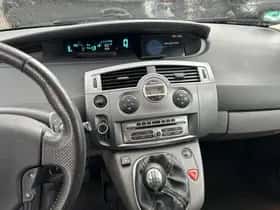 Renault Grand Scénic (2008) thumbnail 17