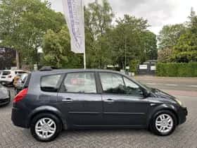 Renault Grand Scénic (2008) thumbnail 4