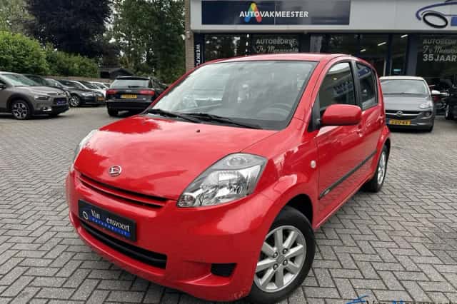Daihatsu Sirion 2 (2009) thumbnail 1