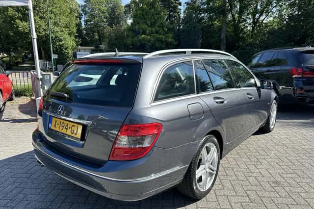 Mercedes-Benz C-Klasse (2010) thumbnail 4
