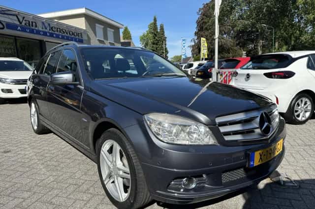 Mercedes-Benz C-Klasse (2010) thumbnail 6