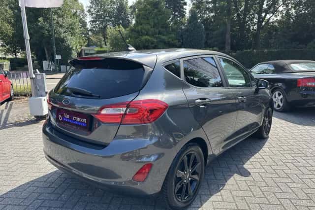 Ford Fiesta (2021) thumbnail 4