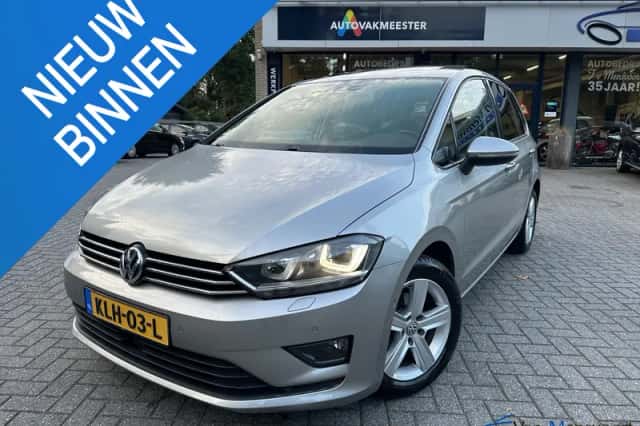 Volkswagen Golf Sportsvan (2015) thumbnail 1