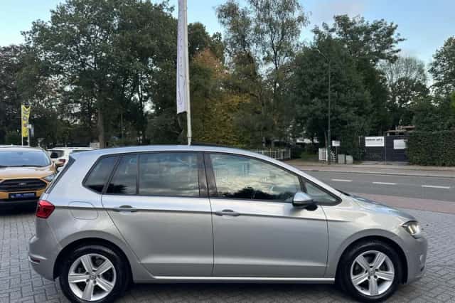 Volkswagen Golf Sportsvan (2015) thumbnail 5