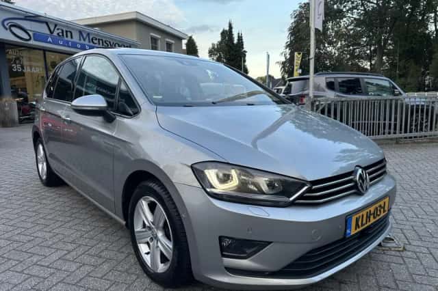Volkswagen Golf Sportsvan (2015) thumbnail 6
