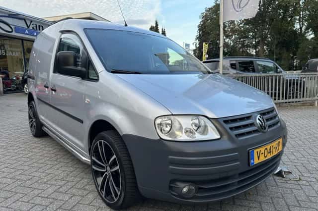 Volkswagen Caddy (2008) thumbnail 6