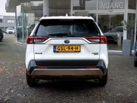 Toyota RAV4 (2022) thumbnail 11