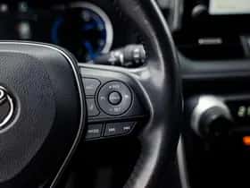 Toyota RAV4 (2022) thumbnail 17