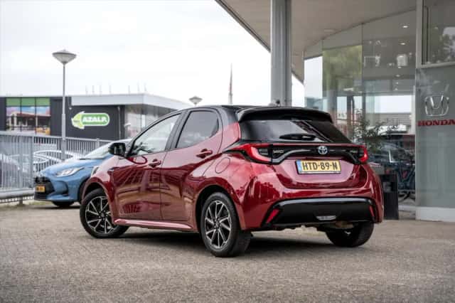 Toyota Yaris (2021) thumbnail 6