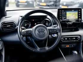 Toyota Yaris (2021) thumbnail 6