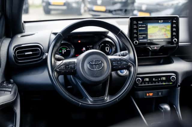Toyota Yaris (2021) thumbnail 7
