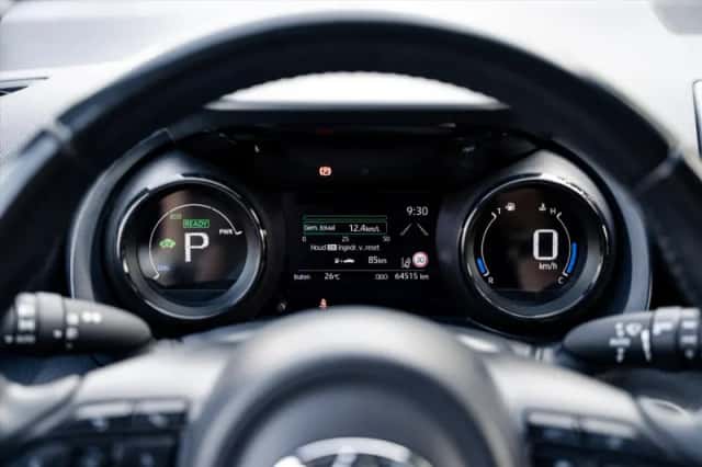 Toyota Yaris (2021) thumbnail 8
