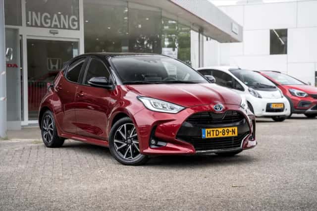 Toyota Yaris (2021) thumbnail 10