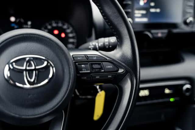 Toyota Yaris (2020) thumbnail 16