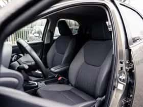 Toyota Yaris (2020) thumbnail 3