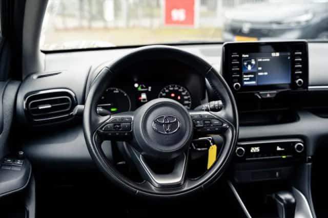Toyota Yaris (2020) thumbnail 7