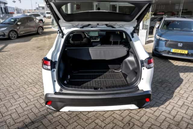 Toyota Corolla (2024) thumbnail 12