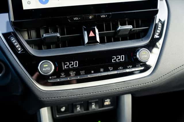 Toyota Corolla (2024) thumbnail 17