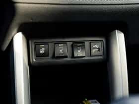 Toyota Corolla (2024) thumbnail 18