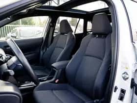 Toyota Corolla (2024) thumbnail 3