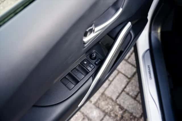 Toyota Corolla (2024) thumbnail 23