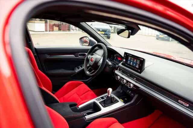 Honda Civic (2023) thumbnail 39